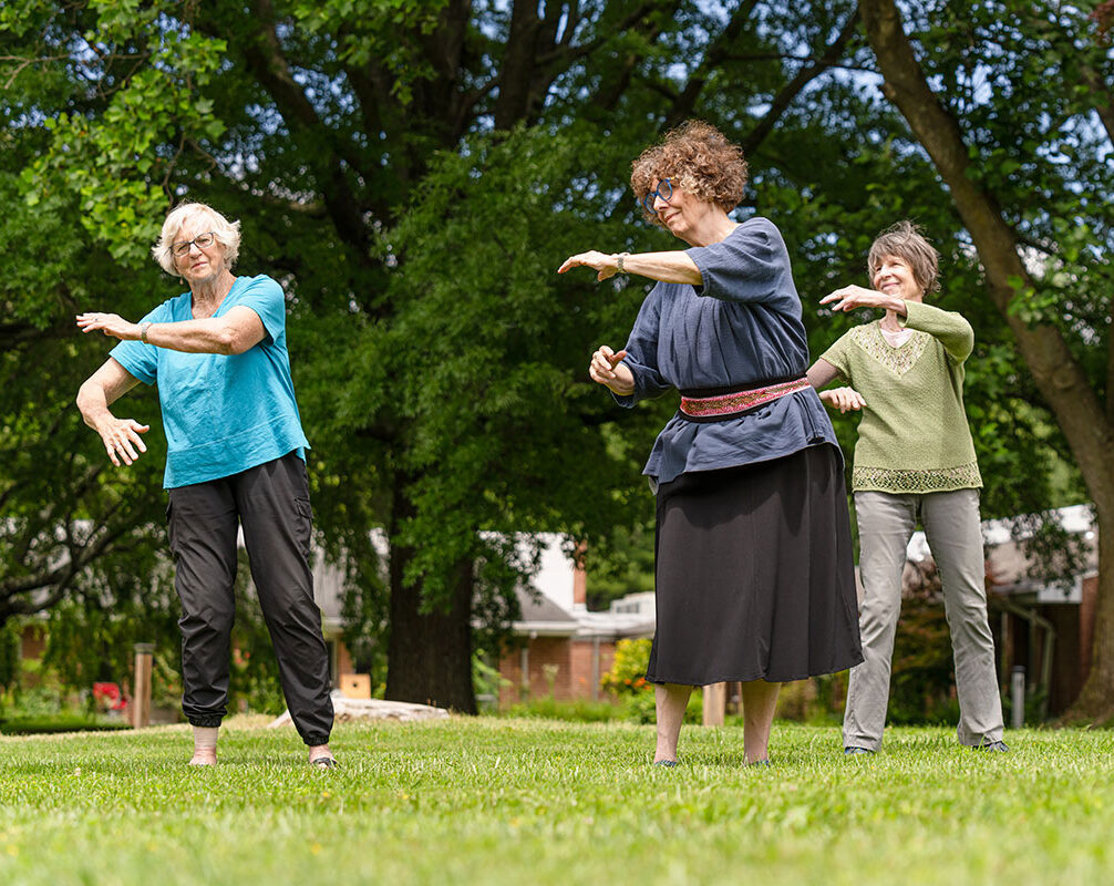 residents doing Qi Gong